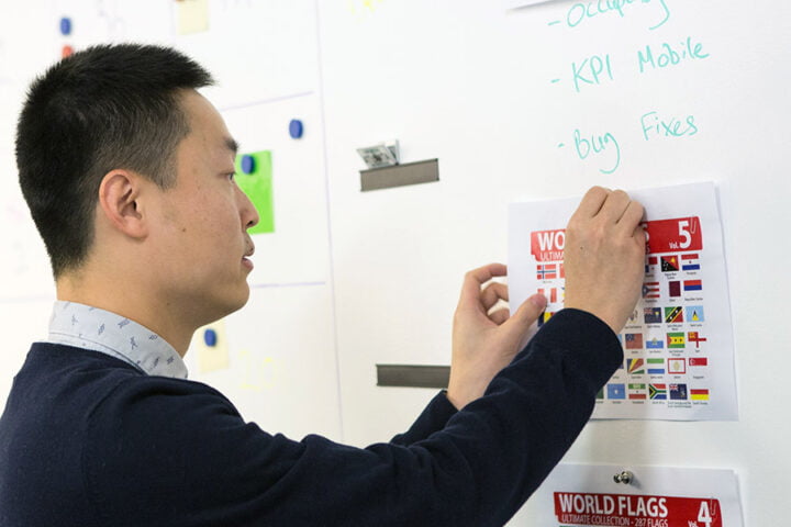 Aimants maintien papier on peinture magnétique blanche